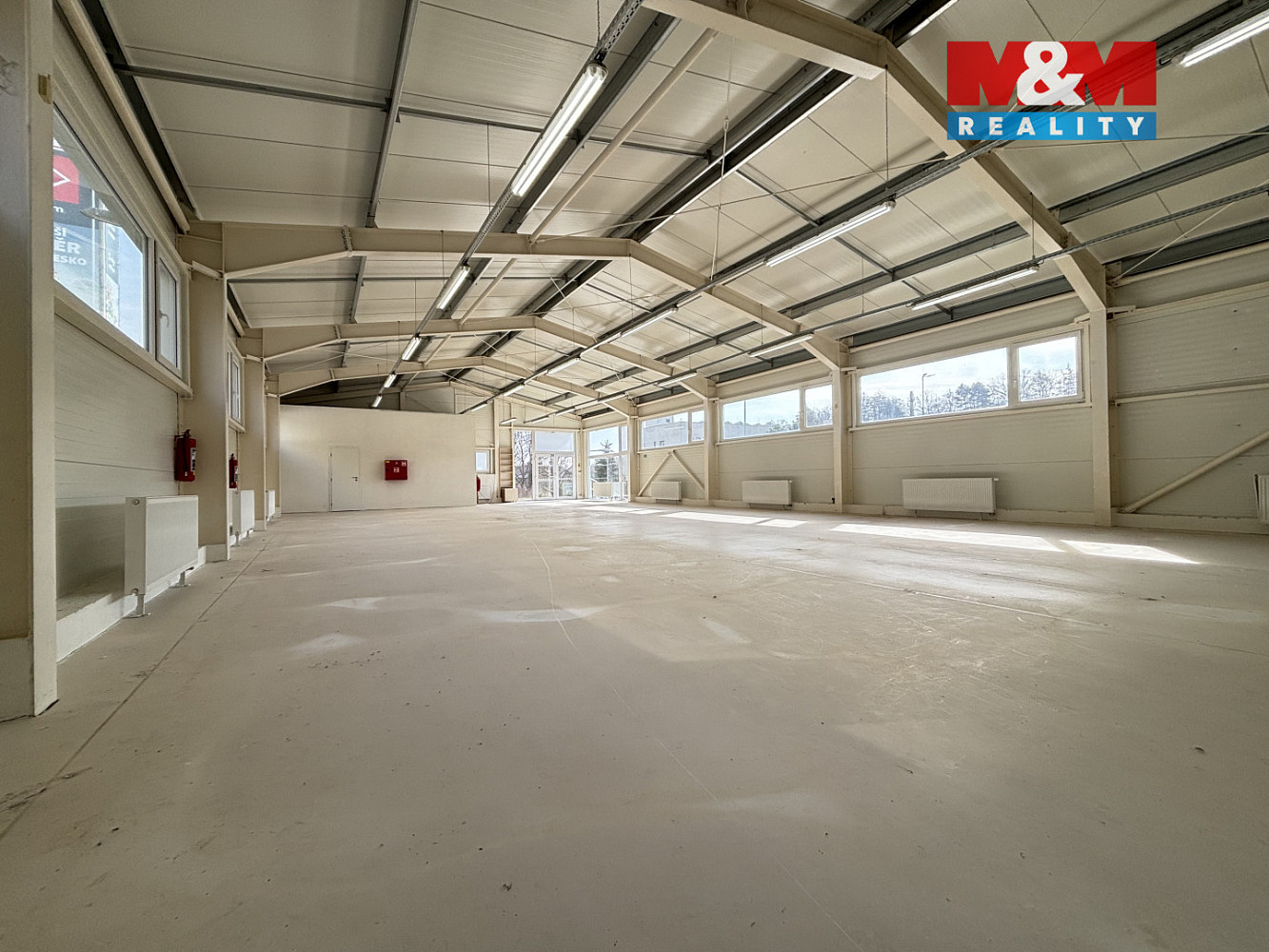Pronájem obchodních prostor 293 m² — photo 4
