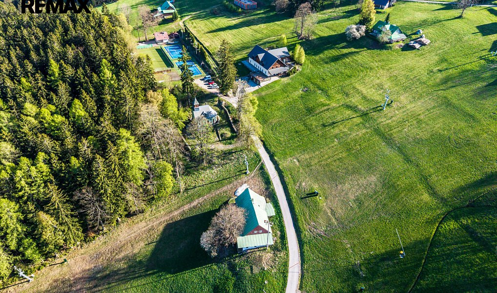 Prodej chaty/chalupy 281 m² s pozemkem 14 379 m², Strážné – náhled fotky 9