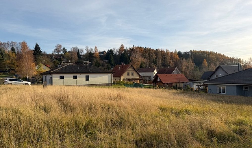Prodej stavebního pozemku 1 290 m², Nové Strašecí – náhled fotky 4