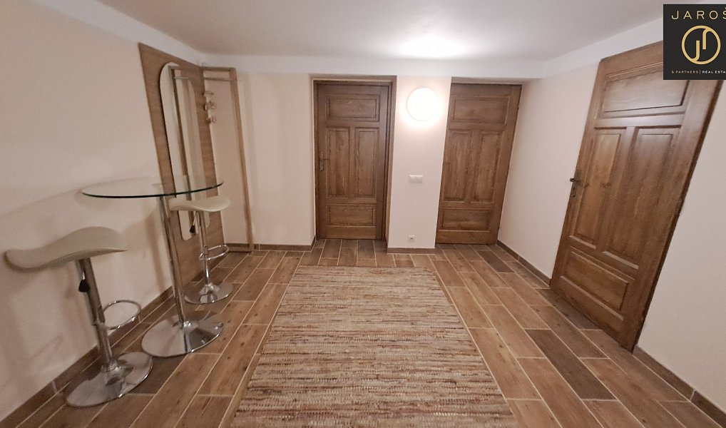 Prodej domu 350 m² s pozemkem 1 037 m², Karlovy Vary – náhled fotky 32
