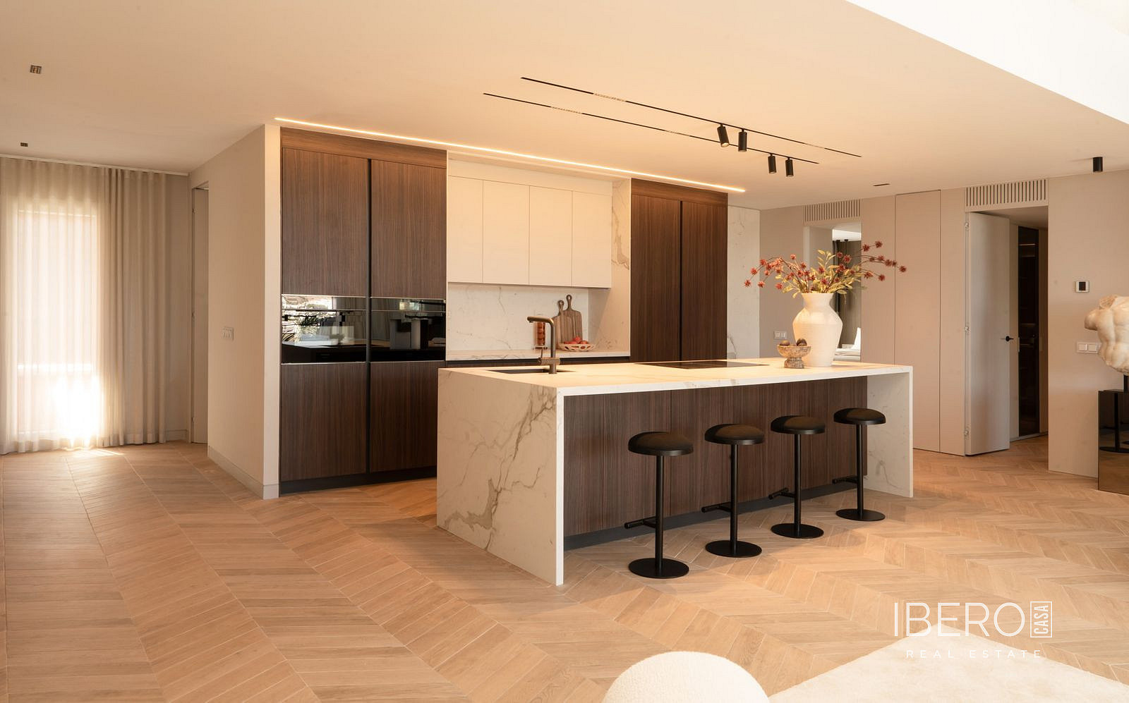 4+kk Apartment in Marbella, Nueva Andalucía - Vista 5