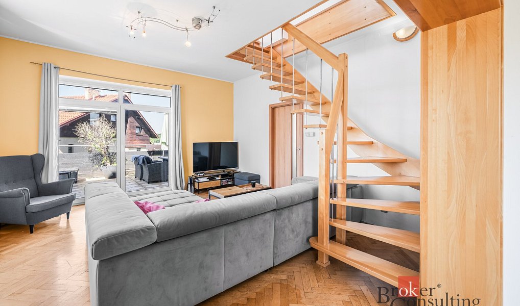 Prodej domu 250 m² s pozemkem 574 m², Plzeň – náhled fotky 5