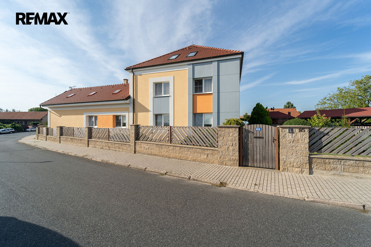 Prodej domu 172 m² s pozemkem 955 m² – fotografie 2