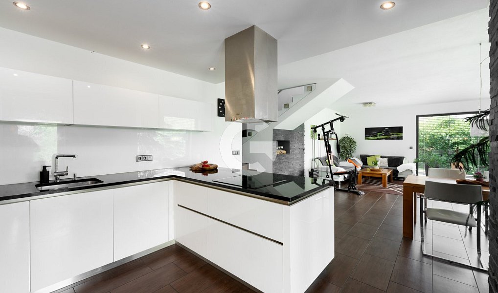 Prodej domu 163 m² s pozemkem 1 253 m², Zádveřice-Raková – náhled fotky 4