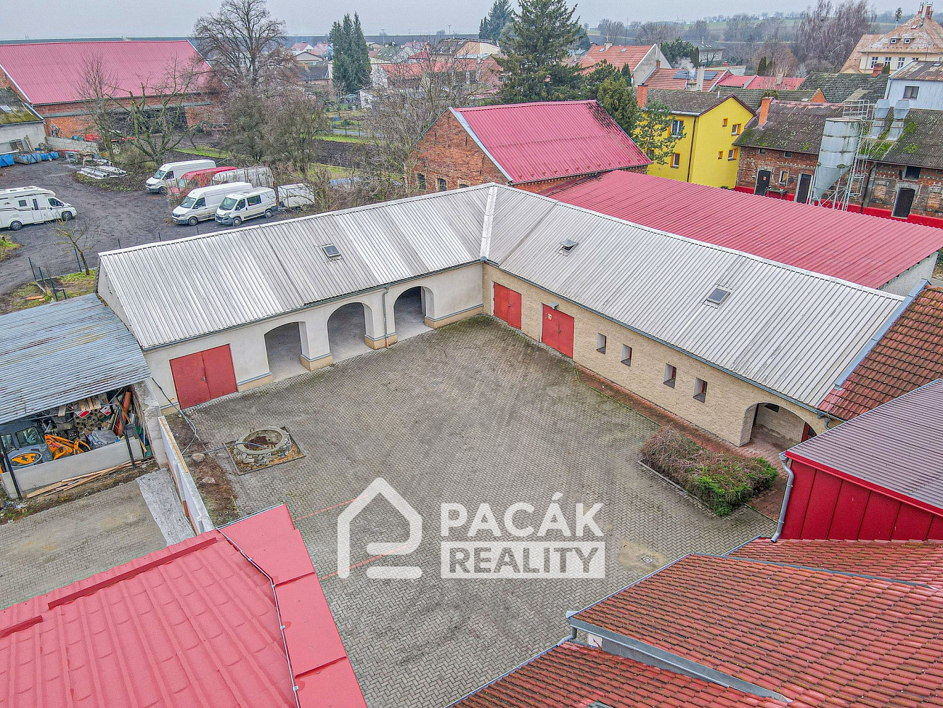 Pronájem kanceláře 660 m² – fotografie 5