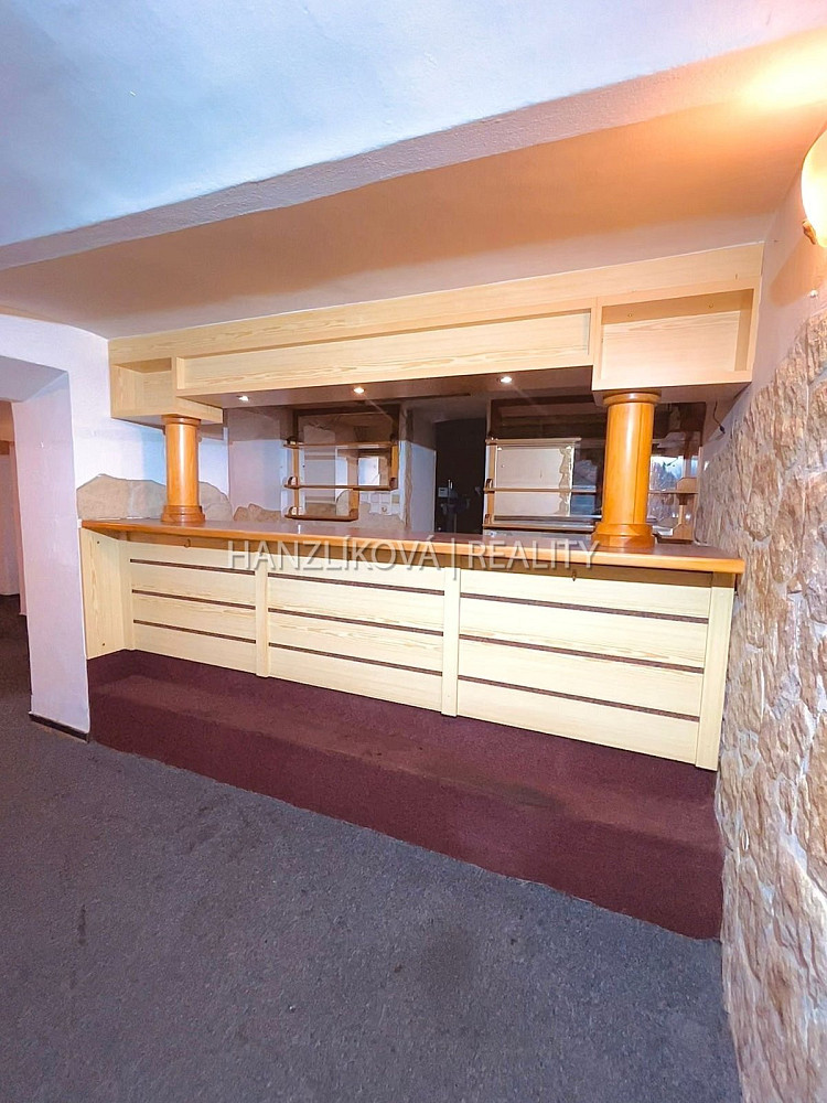 Pronájem obchodních prostor 80 m² – fotografie 4