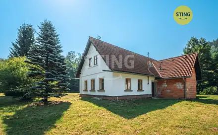Prodej domu 272 m² s pozemkem 5 189 m², Stará Paka - Roškopov, okres Jičín