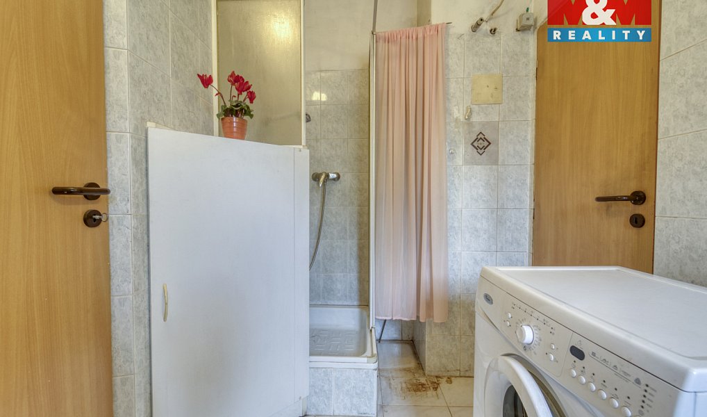 Prodej domu 215 m² s pozemkem 2 023 m², Toužim – náhled fotky 8