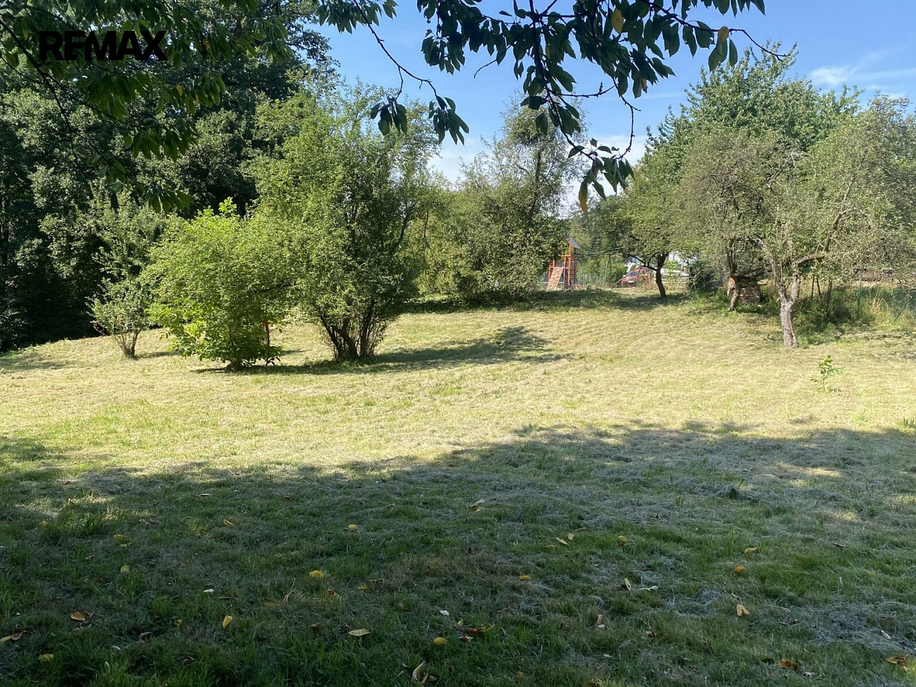 Prodej stavebního pozemku 2 500 m² – fotografie 4
