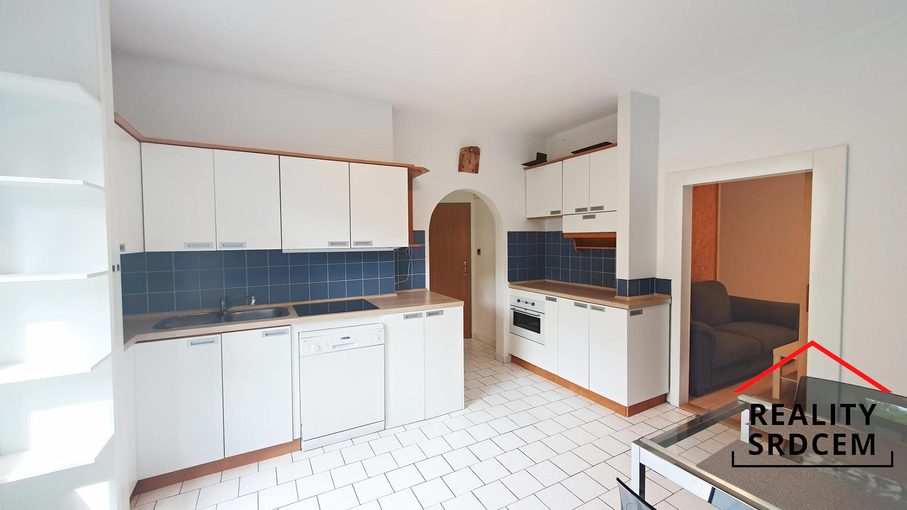 Pronájem bytu 1+1 52 m² – fotografie 2