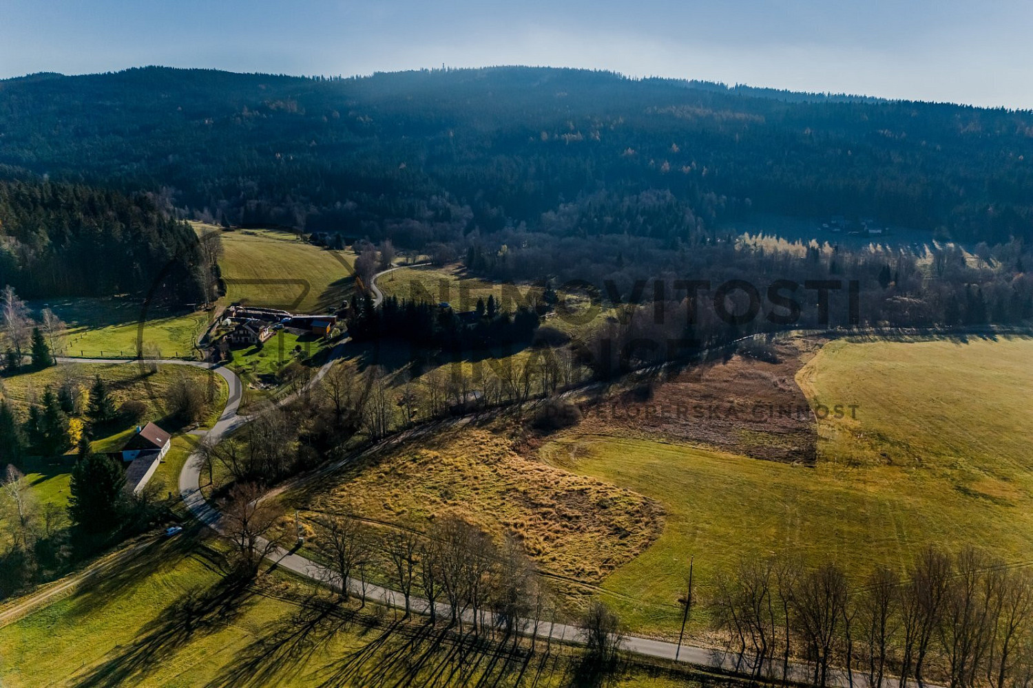 Prodej stavebního pozemku 6 730 m² – fotografie 2