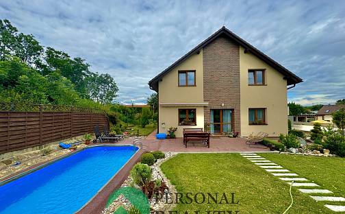 Prodej domu 208 m² s pozemkem 3 246 m², Karlštejnská, Tachlovice, okres Praha-západ
