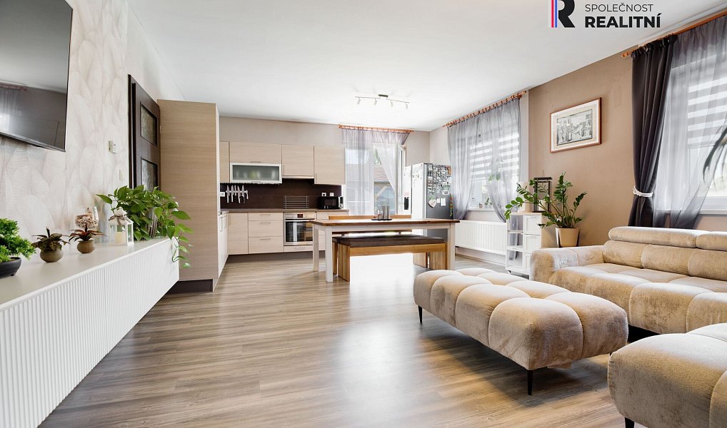 Prodej domu 197 m² s pozemkem 636 m², Podbořany – náhled fotky 2