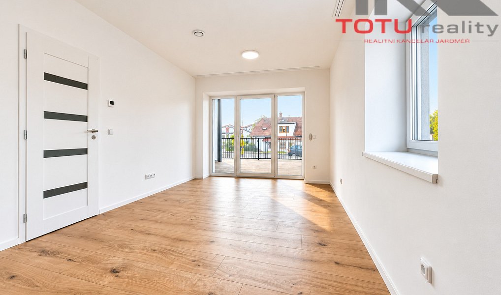 Pronájem bytu 3+kk 74 m², Černožice – náhled fotky 6