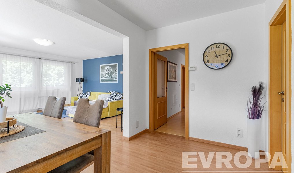 Prodej domu 225 m² s pozemkem 1 197 m², Hybrálec – náhled fotky 5