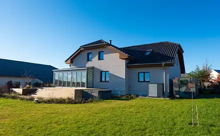 Prodej domu 336 m² s pozemkem 1 240 m², Líšnice, okres Praha-západ