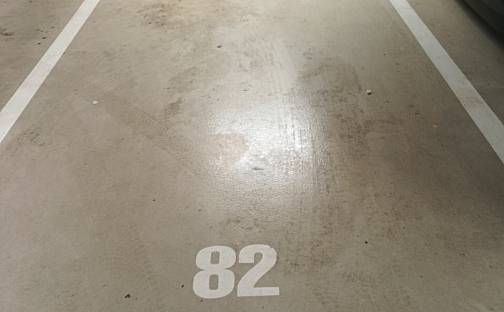 garážové stání Michle proti Kauflandu, V dolině, Praha 10 - Michle