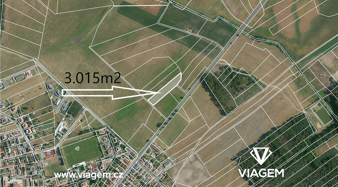 Prodej stavebního pozemku 3 015 m² – fotografie 2