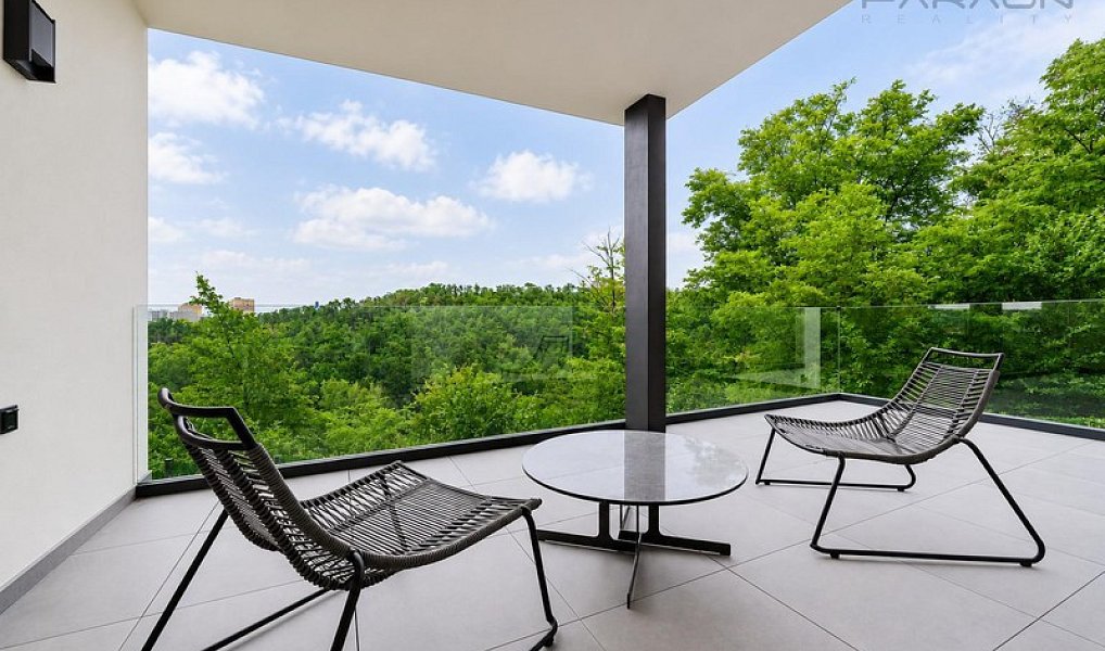 Prodej domu 305 m² s pozemkem 362 m², Praha – náhled fotky 4