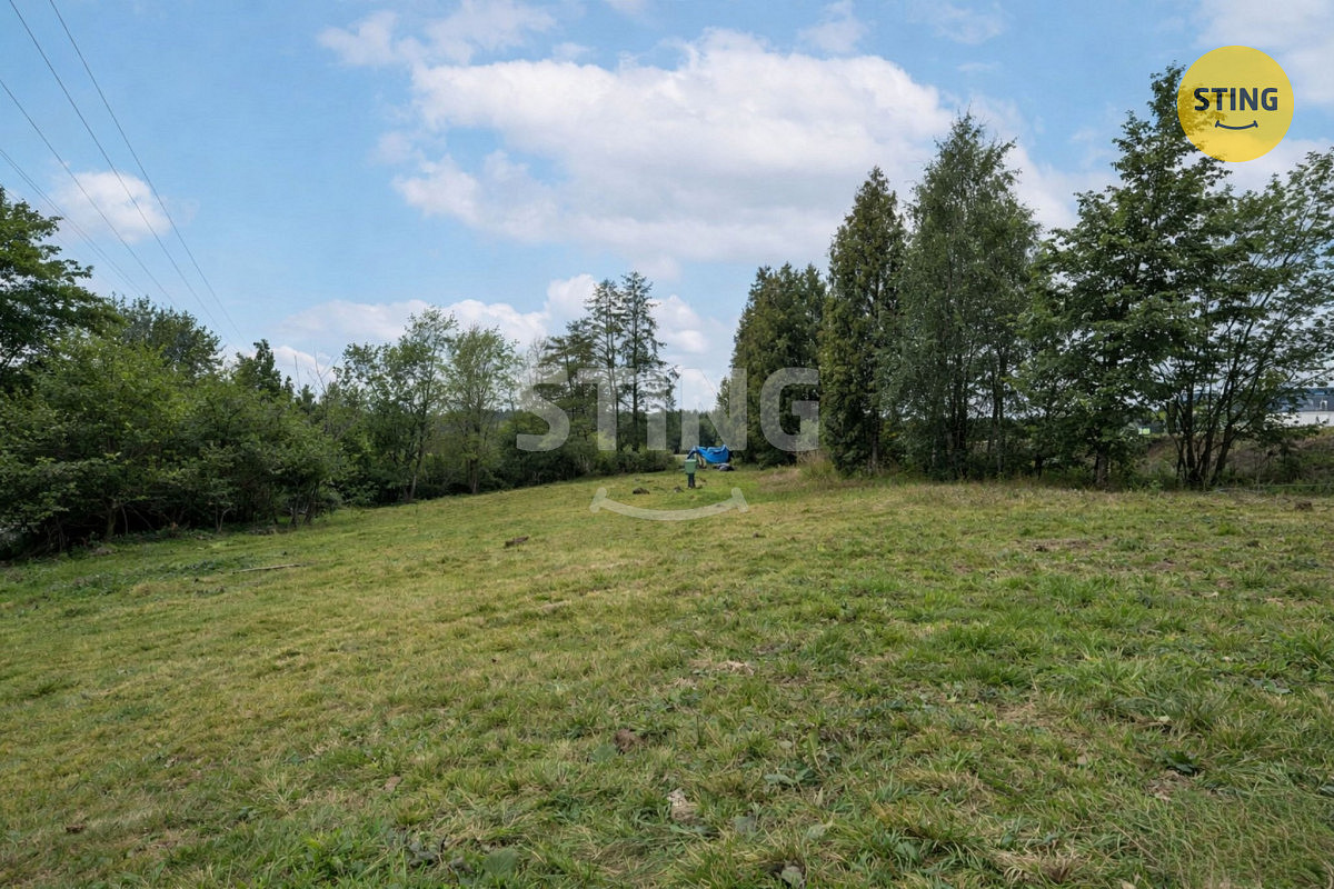 Prodej stavebního pozemku 1 378 m² – pohled 2