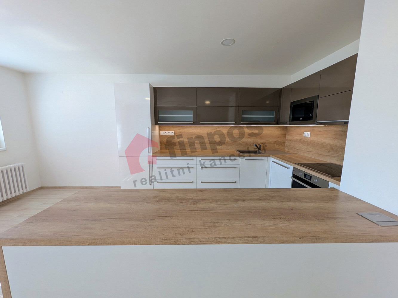 Pronájem bytu 3+kk 76 m² – fotografie 2