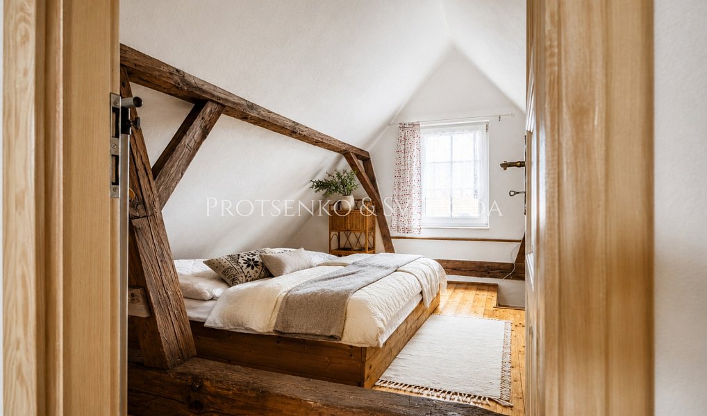 Prodej ubytovacího objektu 650 m², Číměř – náhled fotky 48