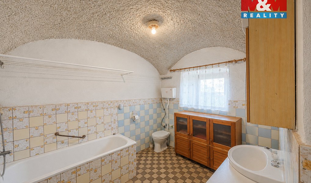Prodej domu 380 m² s pozemkem 3 133 m², Martínkovice – náhled fotky 7
