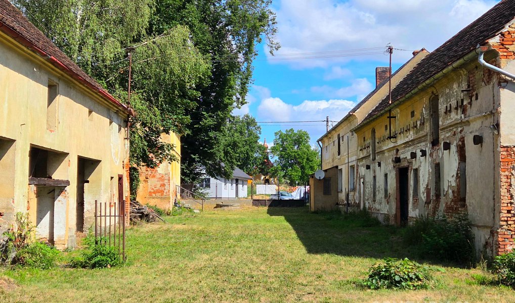Prodej stavebního pozemku 2 553 m², Líšina – náhled fotky 5