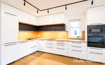Pronájem bytu 4+kk 120 m²
