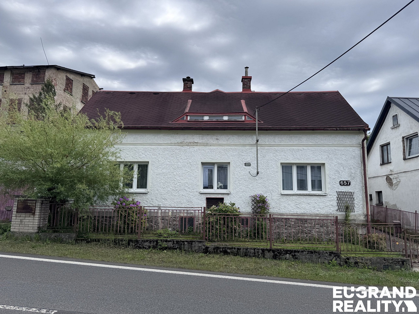 Prodej domu 197 m² s pozemkem 1 290 m² – fotografie 2