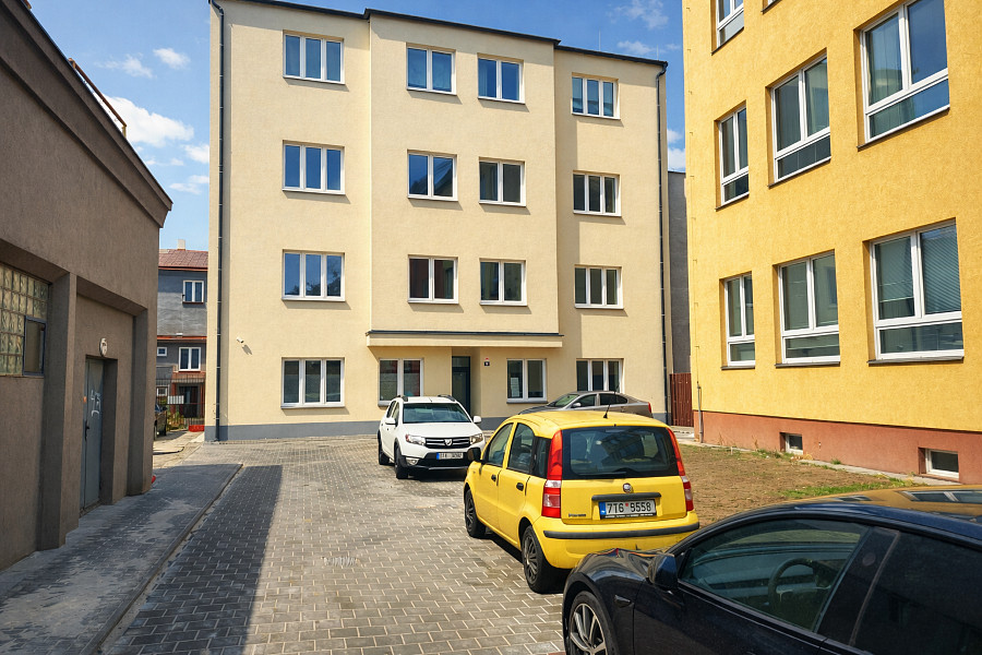 Pronájem bytu 2+kk 42 m² – fotografie 2