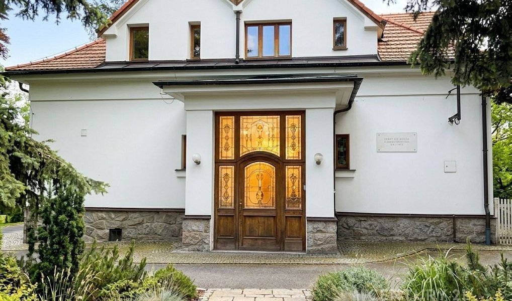Prodej domu 450 m² s pozemkem 1 452 m², Domažlice – náhled fotky 2