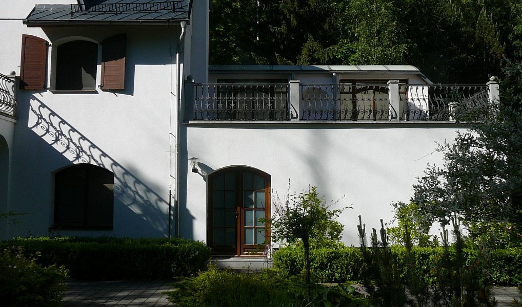 Prodej domu 1 000 m² s pozemkem 133 323 m², Štoky – náhled fotky 3