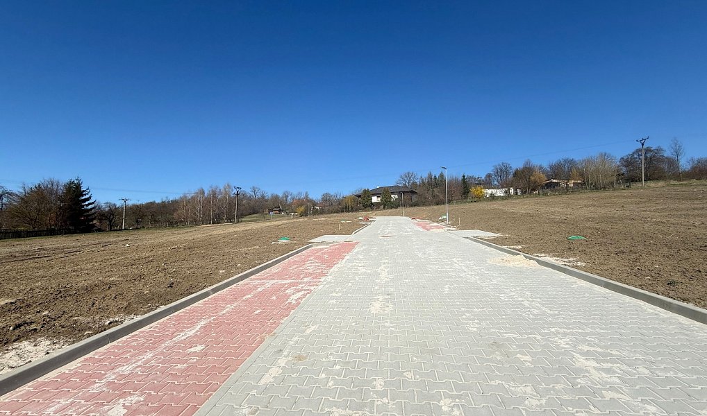 Prodej stavebního pozemku 891 m², Žerčice – náhled fotky 8