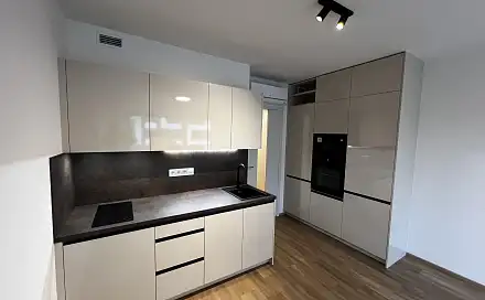 Pronájem bytu 1+kk 32 m²