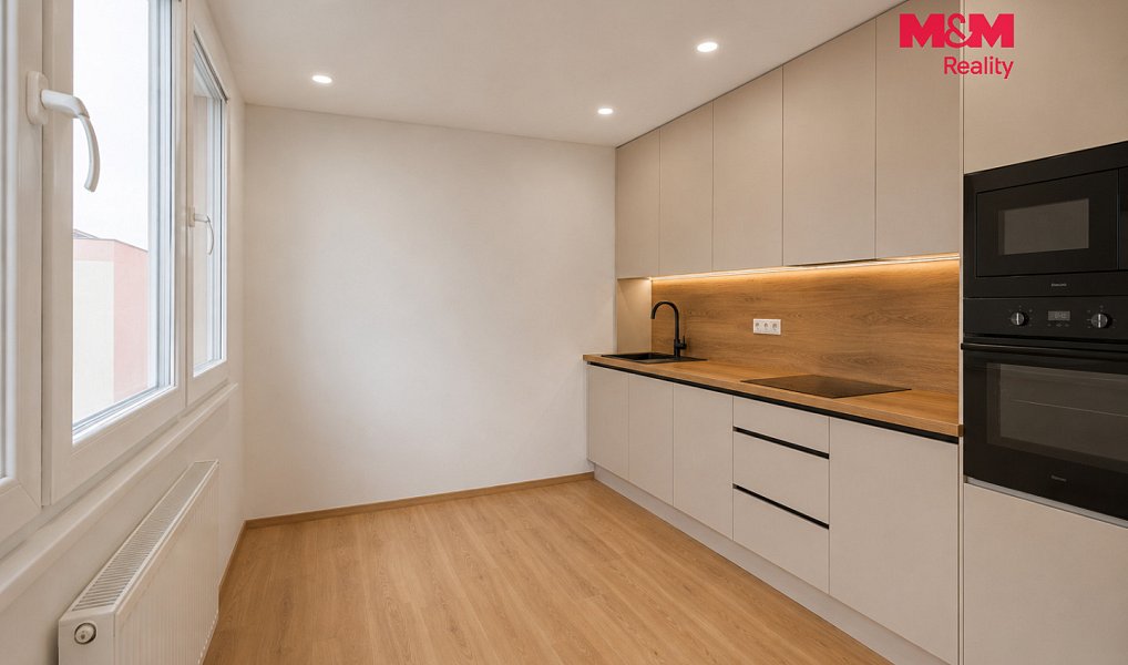 Prodej bytu 2+1 62 m², Kolín – náhled fotky 2