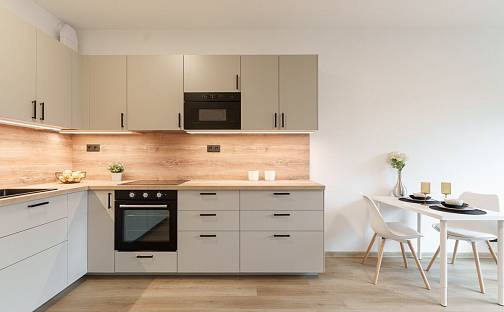 Prodej bytu 2+kk 57 m², Pod Karlovarskou silnicí, Praha 6 - Ruzyně