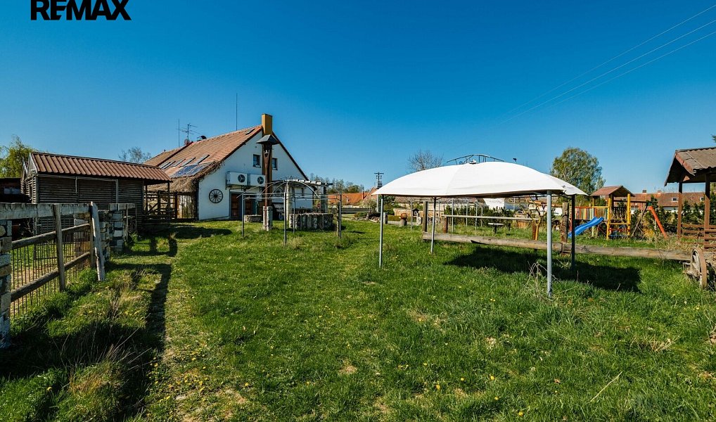 Prodej zemědělského objektu 770 m², Buzice – náhled fotky 20