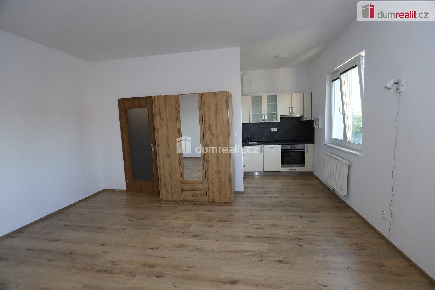 Pronájem bytu 1+kk 40 m² – fotografie 2
