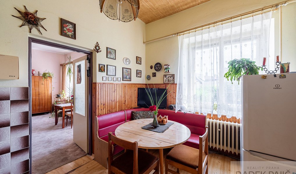 Prodej domu 218 m² s pozemkem 1 274 m², Dobrovice – náhled fotky 6