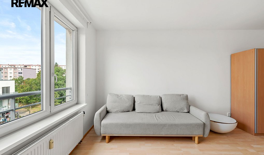 Prodej bytu 1+kk 32 m², Praha – náhled fotky 6