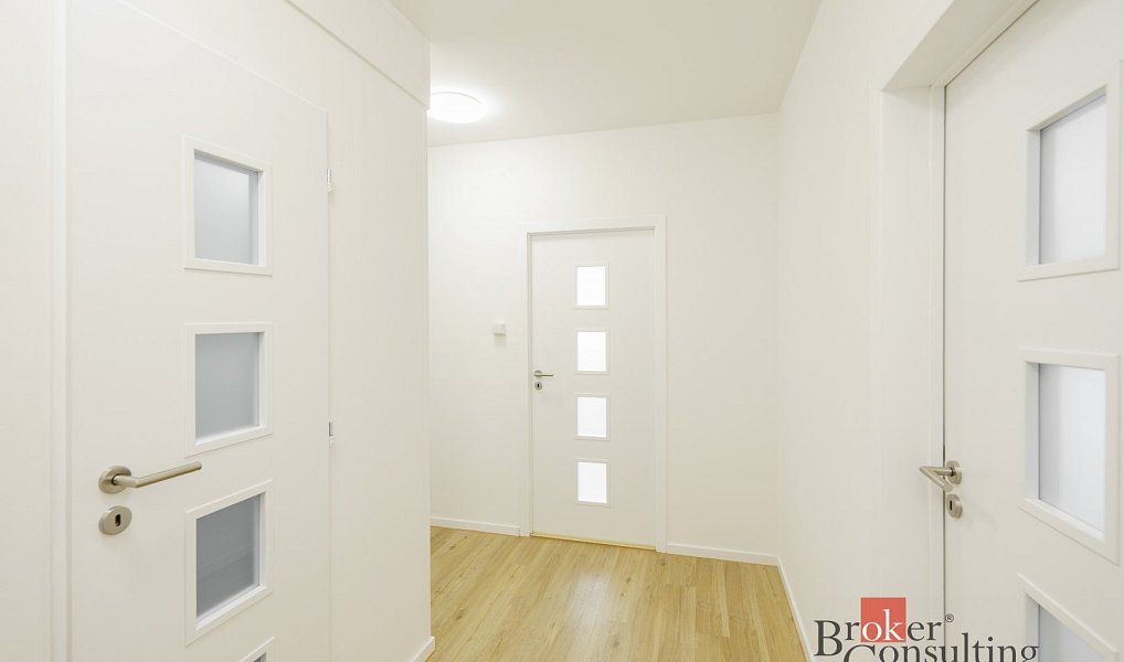 Prodej bytu 3+1 62 m², Praha – náhled fotky 11