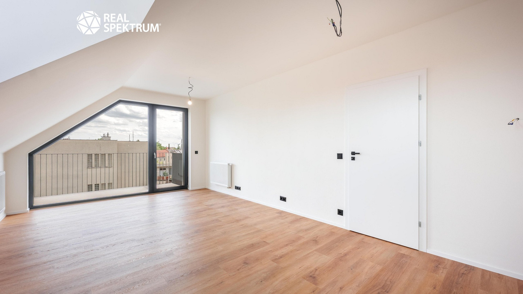 Prodej bytu 4+kk 106 m² – fotografie 3