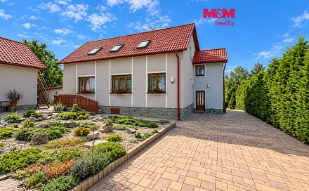 Pronájem domu 110 m² s pozemkem 514 m², Stojice, okres Pardubice