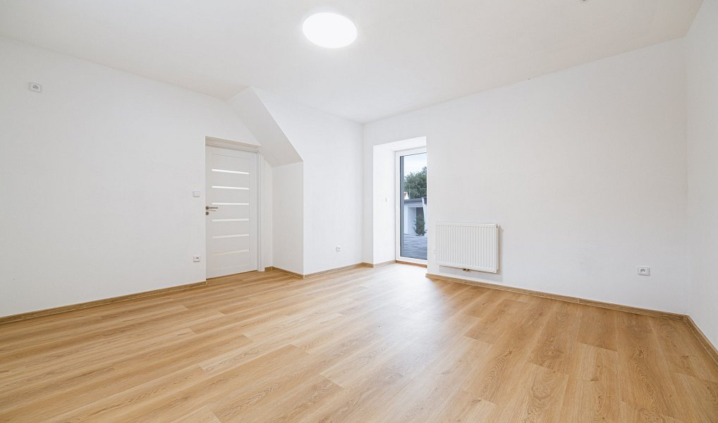 Prodej domu 95 m² s pozemkem 727 m², Jemnice – náhled fotky 14