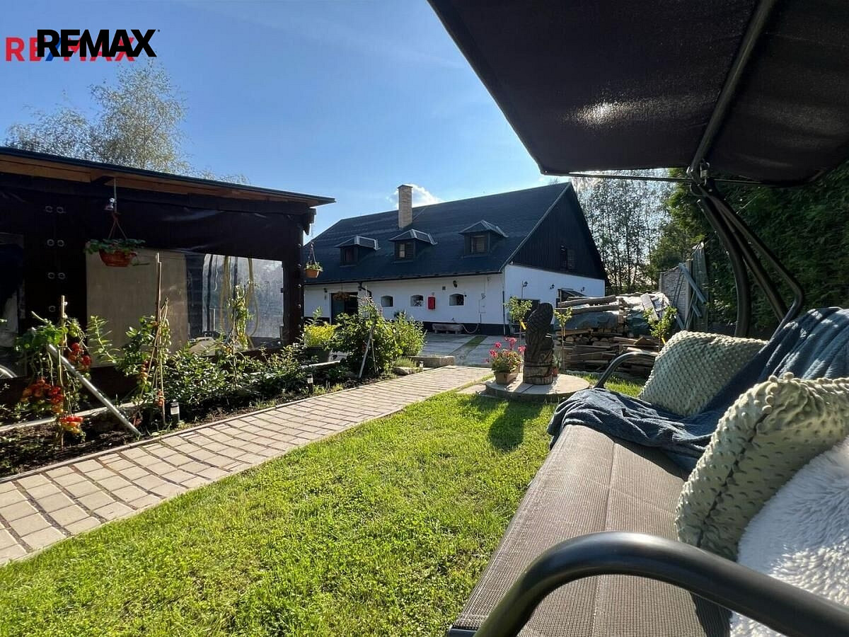 Prodej domu 392 m² s pozemkem 934 m² – fotografie 3