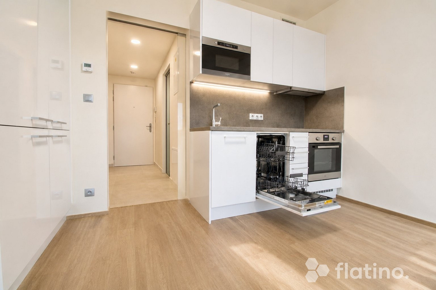 Prodej bytu 1+kk 33 m² — photo 5