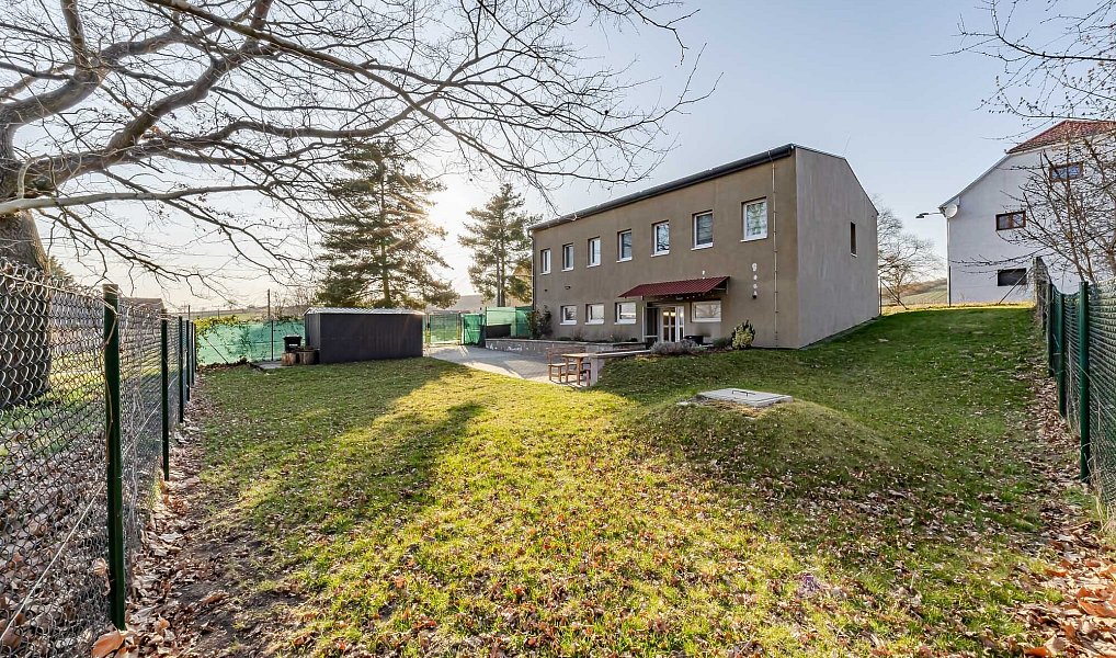 Prodej ubytovacího objektu 146 m², Bzenec – náhled fotky 28