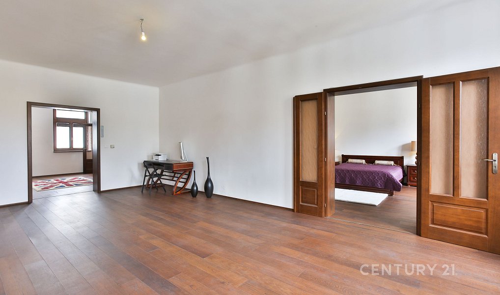 Prodej bytu 4+1 175 m², Praha – náhled fotky 12