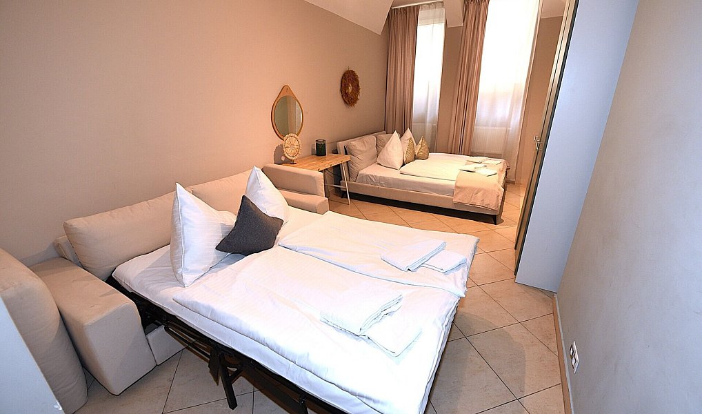 Prodej bytu 5+kk 224 m², Praha – náhled fotky 7